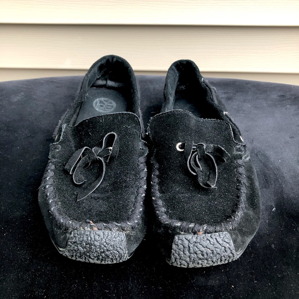 Tofu Black Moccasins